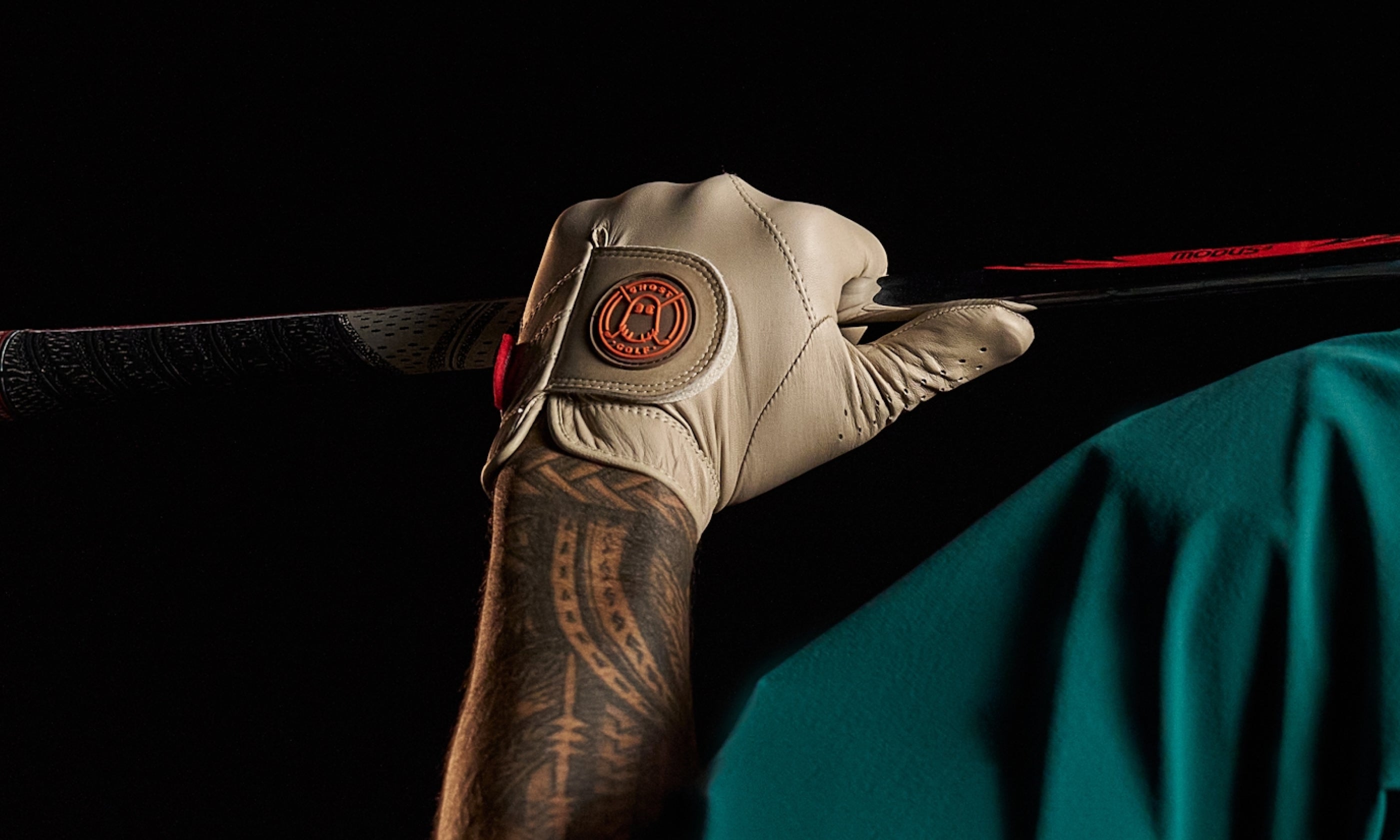 2025_Black_Friday_-_Glove_Tile_man with glove #color_tan