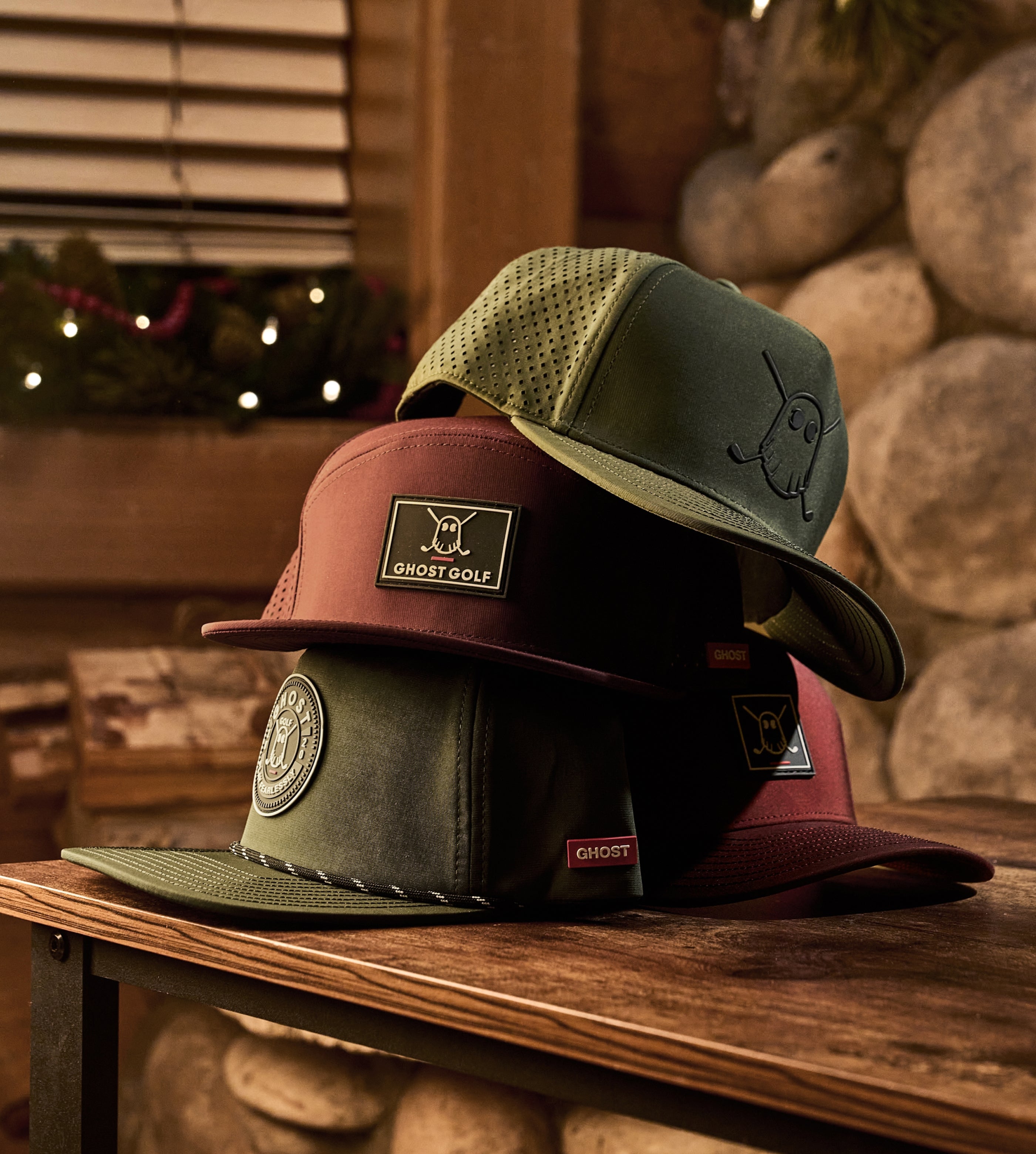 2025_Holiday_-_Hat_Tile